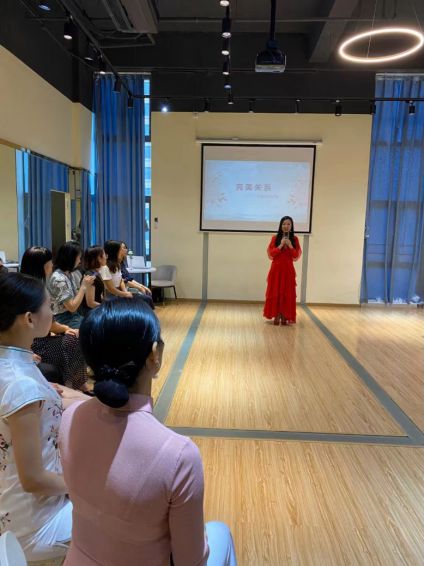 选择深圳晓缘文化咨询，为家庭教育点亮一盏明灯